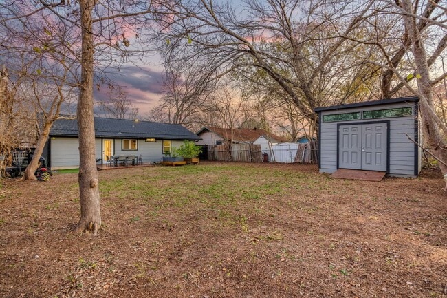 Building Photo - 6904 Cherry Meadow Dr