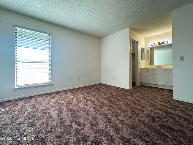 Building Photo - 10200 Belle Rive Blvd