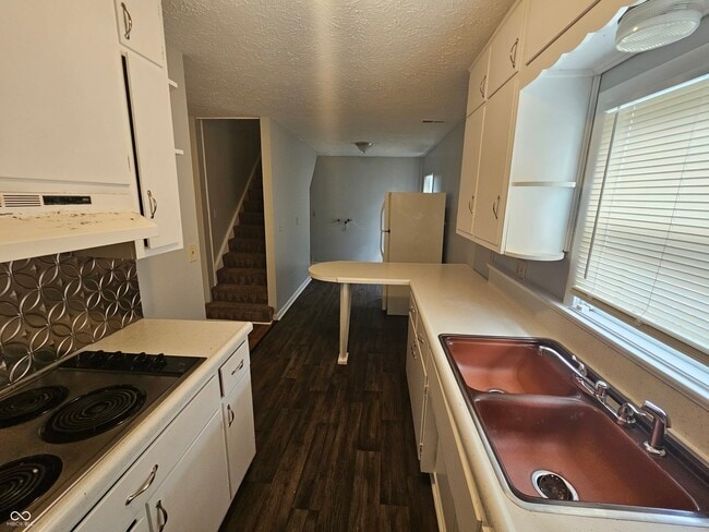 Building Photo - 33 Miley Ave