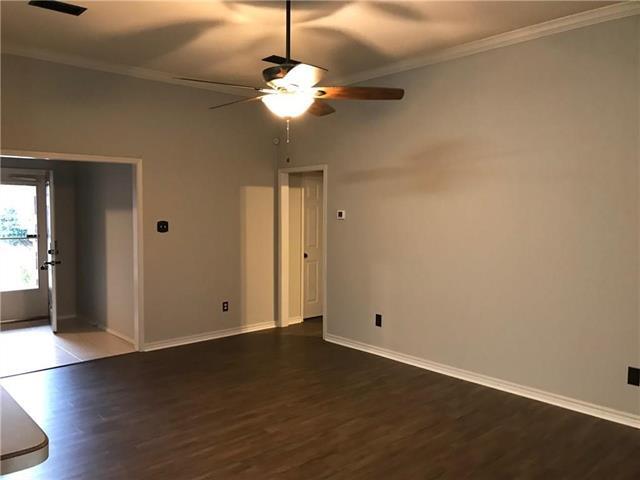 Building Photo - 931 Rolling Meadows Dr