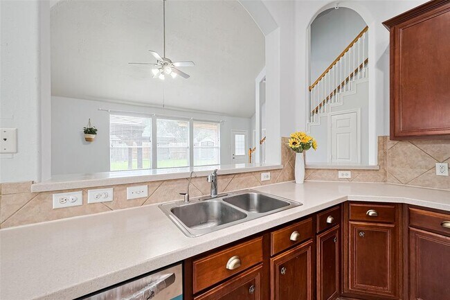 Building Photo - 24730 Blane Dr