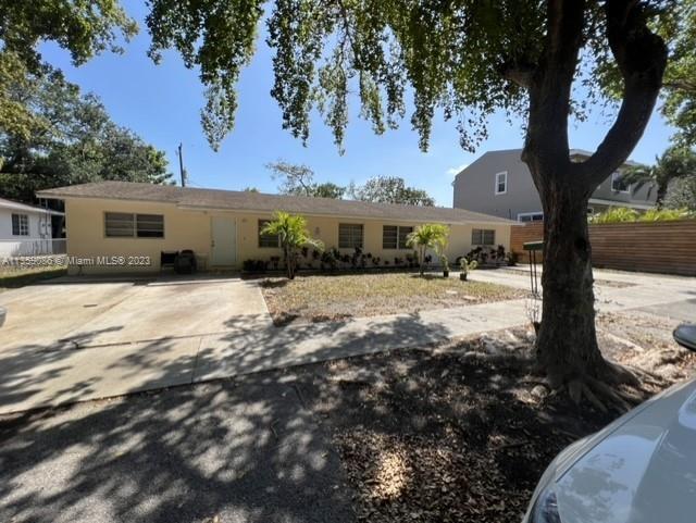 Building Photo - 3 bedroom in Miami FL 33161