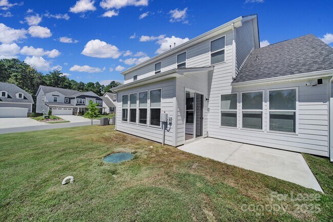Building Photo - 16404 Stonecrop Landing Ln