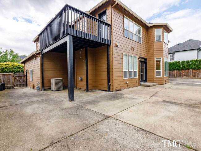 Building Photo - Stunning Home in Sought-After Ashley Heights!