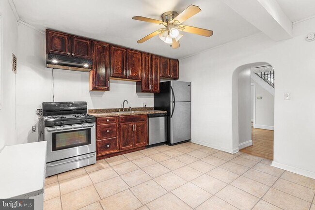 Building Photo - 345 W Mt Pleasant Ave