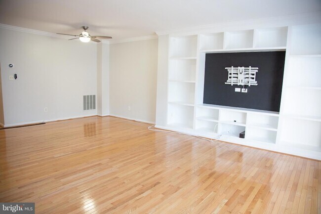 Building Photo - 3347 Wilton Crest Ct