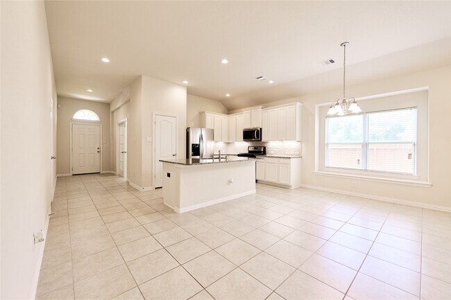 Building Photo - 604 W Linnwood Dr