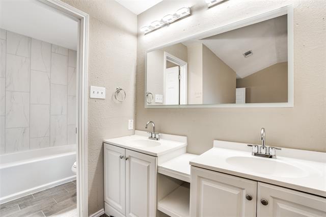 Building Photo - 2678 Fairmont Dr