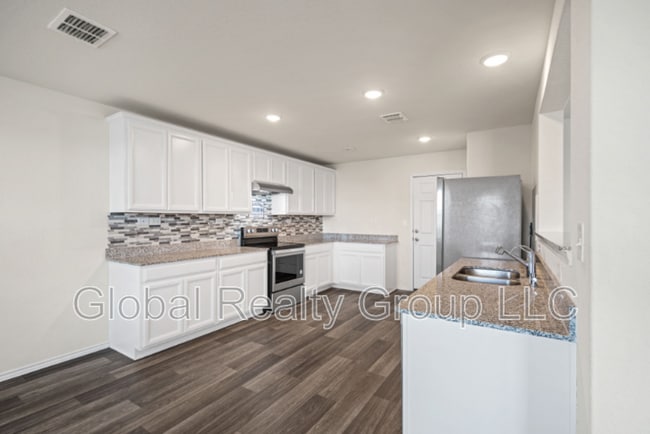 Building Photo - 6022 Bluestem Wy