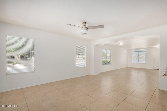 Building Photo - 8617 W Vogel Ave