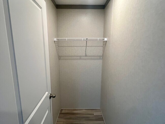 Building Photo - 300 Forrest Ave