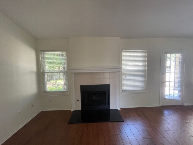 Building Photo - Lovely 4/2 home on a quiet street in the heart of Cedar Park!