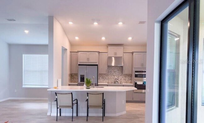 Building Photo - 1980 Goblet Cv St