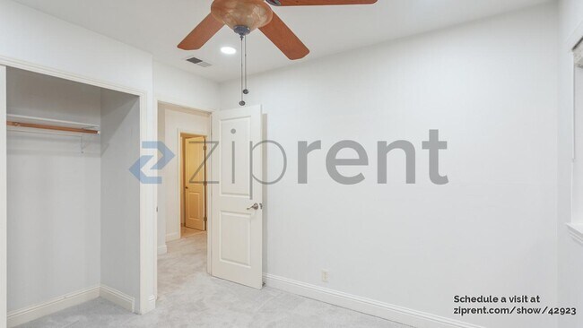 Building Photo - 3226 Gardendale Dr
