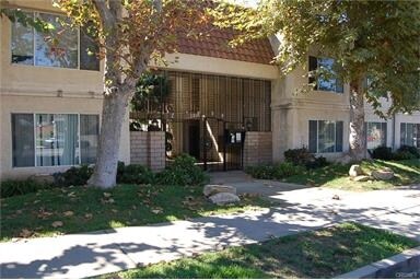 Building Photo - 21000 Parthenia St