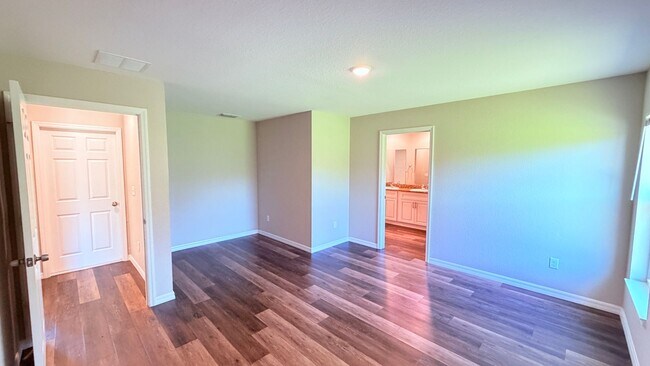 Building Photo - Lovely  3 Bedroom, 2 Bathroom Home in Ocala!!!