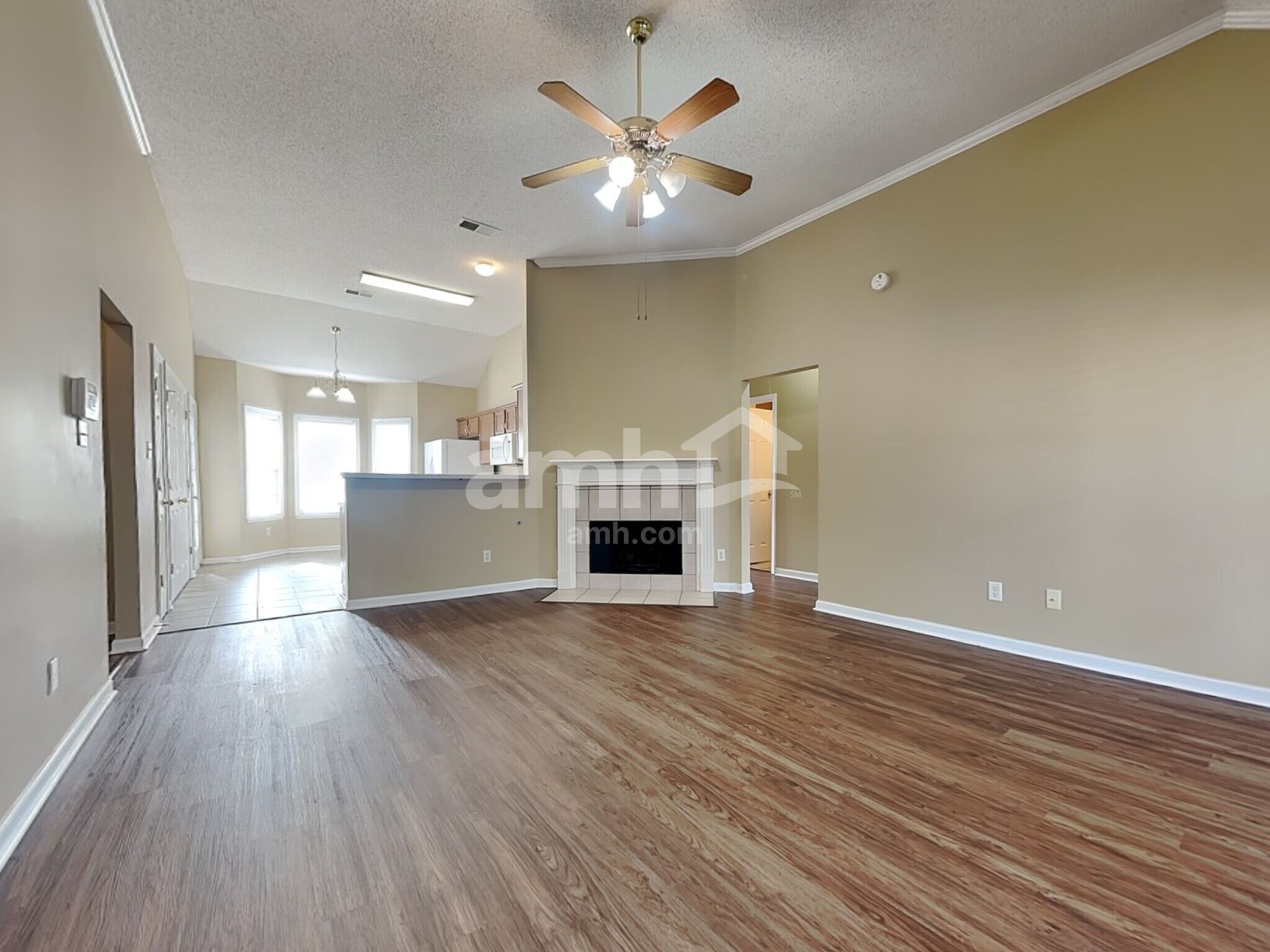 Building Photo - 10157 Breezy Ridge Cove