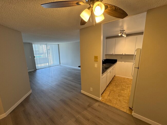 Building Photo - Hancock Villa