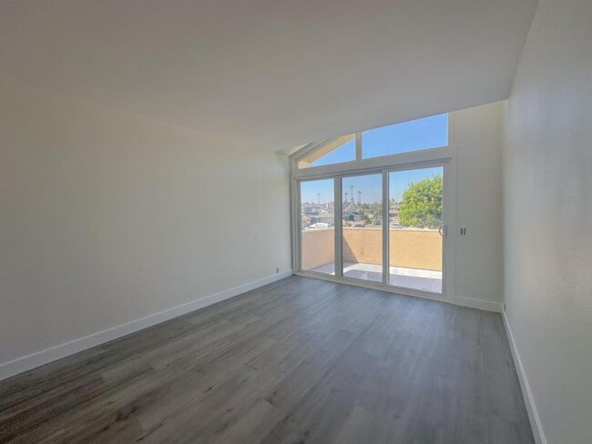 Building Photo - 25512 Maximus St