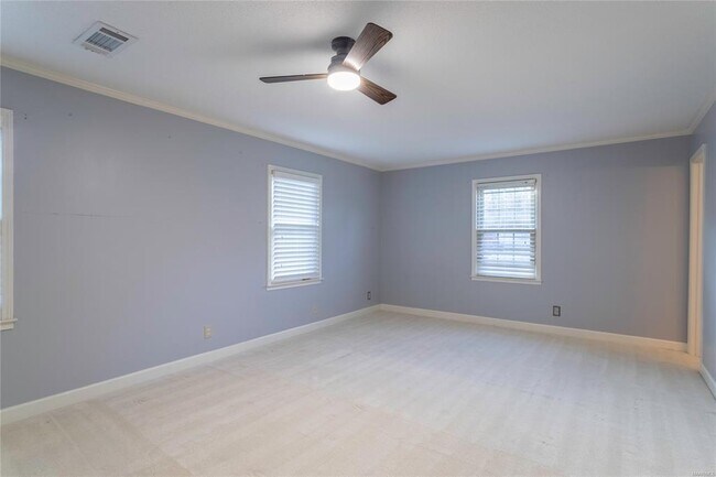 Building Photo - 149 Ledyard Dr