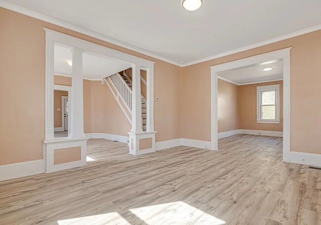 Building Photo - Newly renovated 6-bedroom, 2-bath single-family home - OPEN HOUSE - Saturday, August 1st @ 12noon
