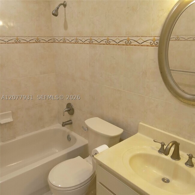Building Photo - 2441 SW 85th Ave