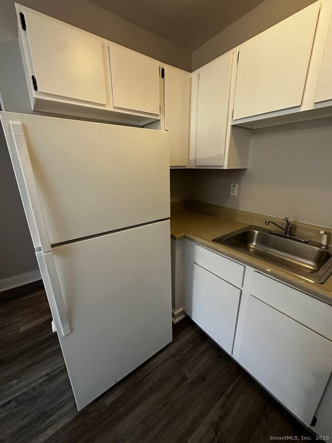 Building Photo - 7 Prest St