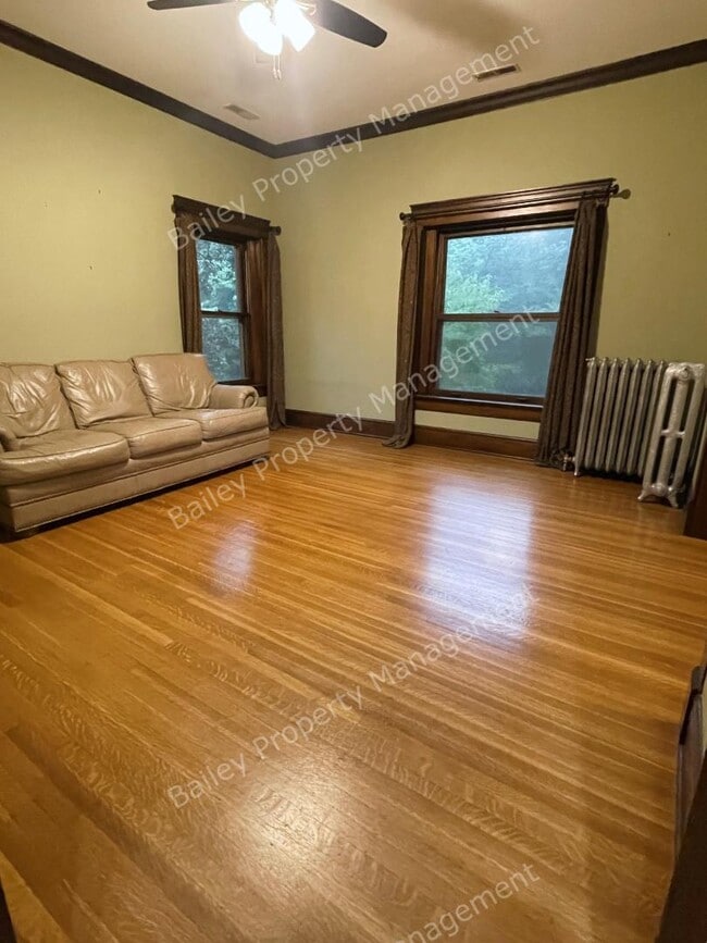 Building Photo - 1458 Cherokee Rd