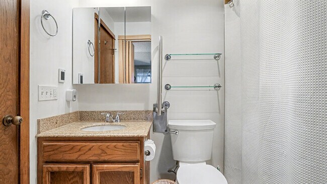 Building Photo - 13073 15th Ave NE