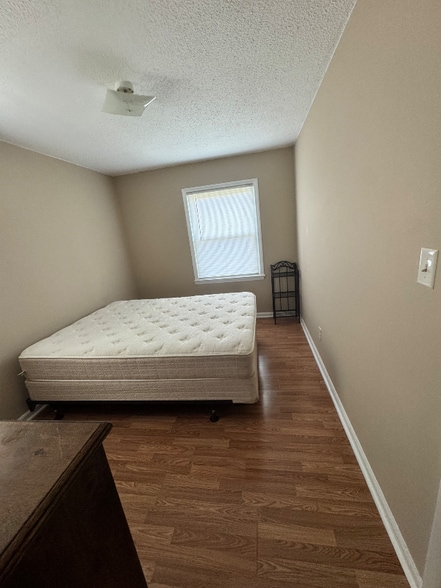 Building Photo - 1106 13th St NW