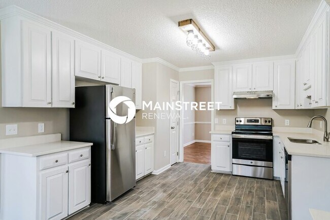 Building Photo - 3 Bedroom Pet-Friendly Home in Raleigh, NC with Main Street Renewal