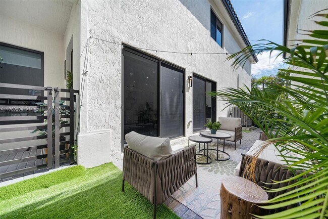 Building Photo - 4408 NW 80th Ave