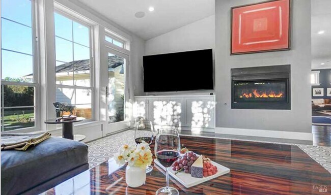 Building Photo - 230 Newcomb St