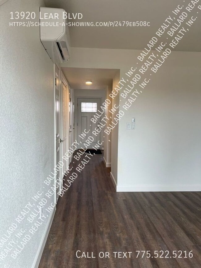 Building Photo - 13920 Lear Blvd