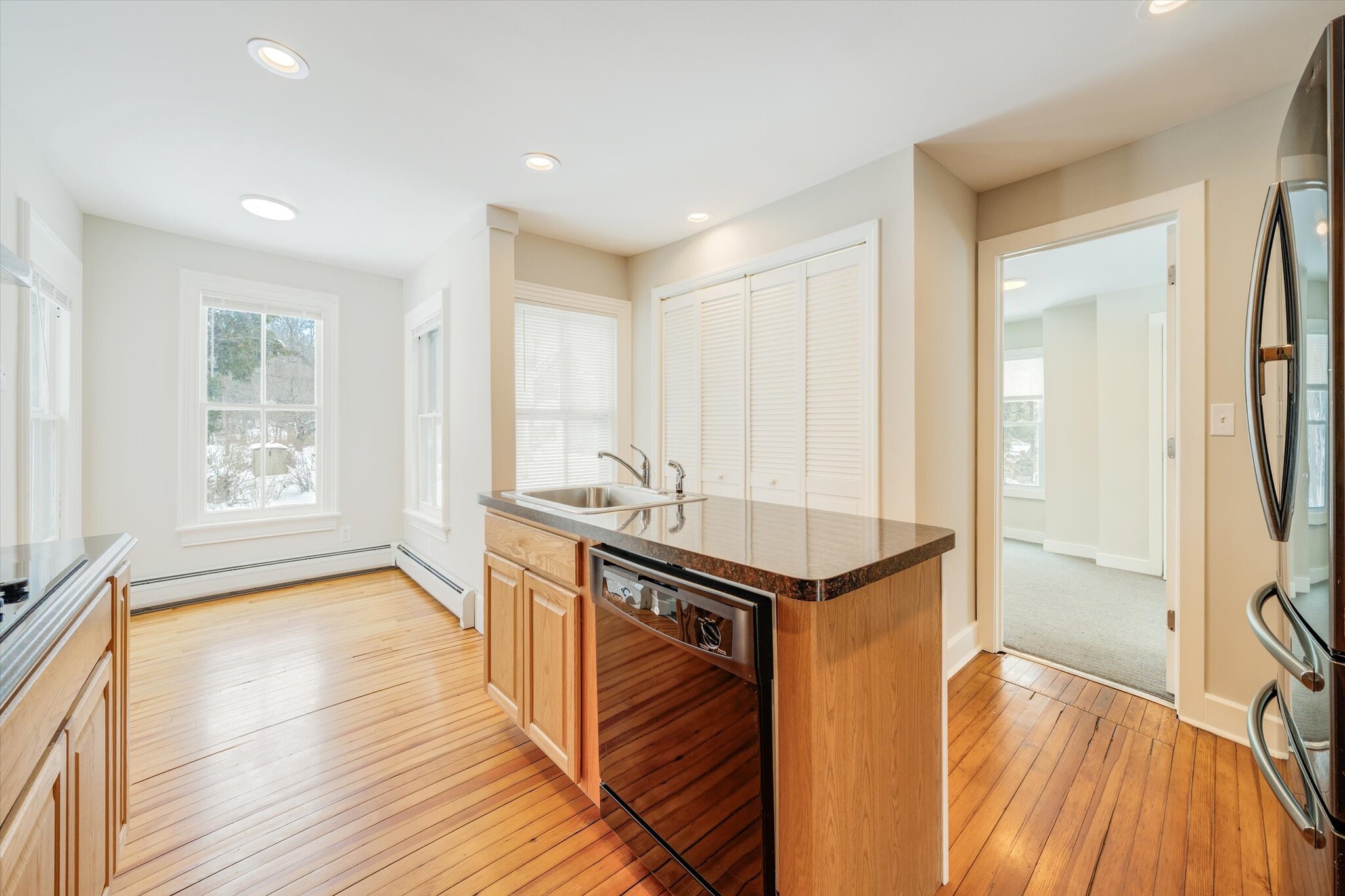 Building Photo - 6 Orchard St