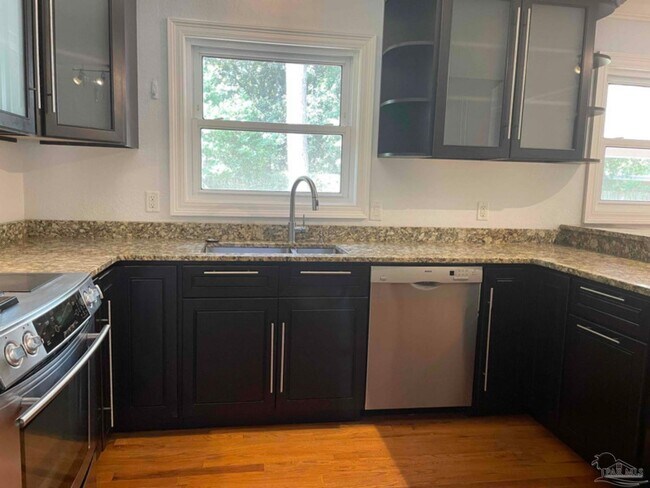 Building Photo - 3708 Whispering Pines Dr