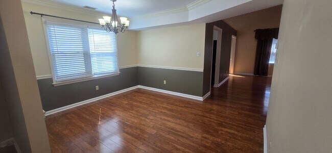 Building Photo - 3313 Fort Harrods Ct