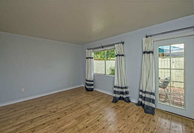 Building Photo - 8510 N Central Ave