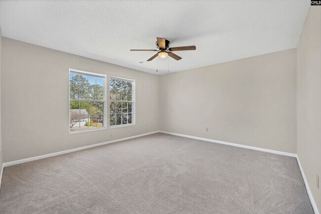 Building Photo - 605 N Donar Dr