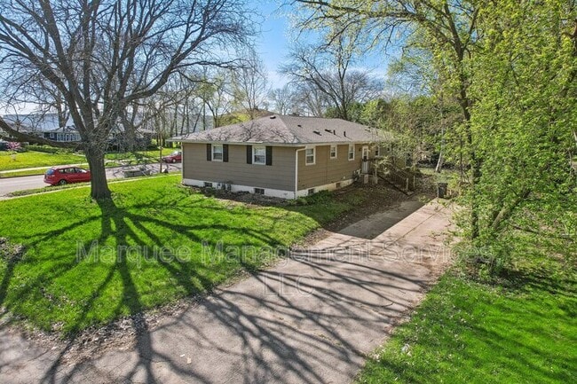 Building Photo - 4903 Camden Rd