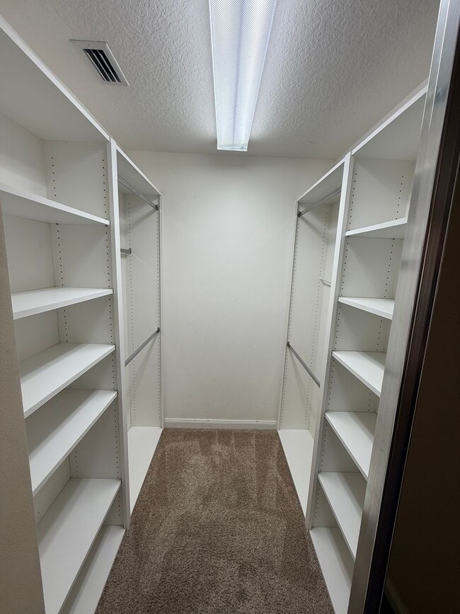 Building Photo - Elegant 2 Bedroom 2 Bath Villa Villagewalk in Palmer Ranch