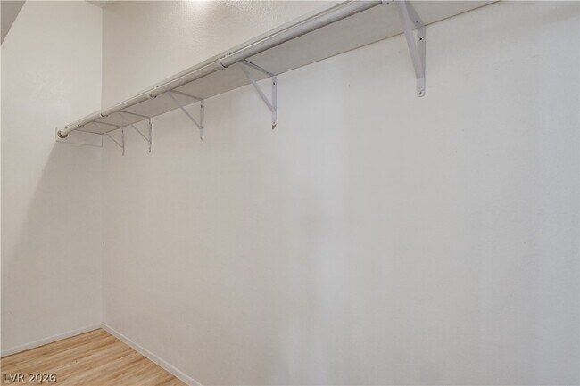 Building Photo - 2085 Wagonwheel Ave
