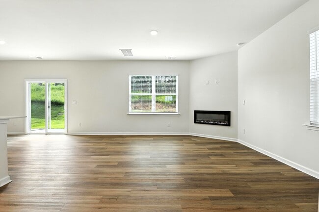 Building Photo - Beautiful New Construction 4 Bed 2.5 Bath ...