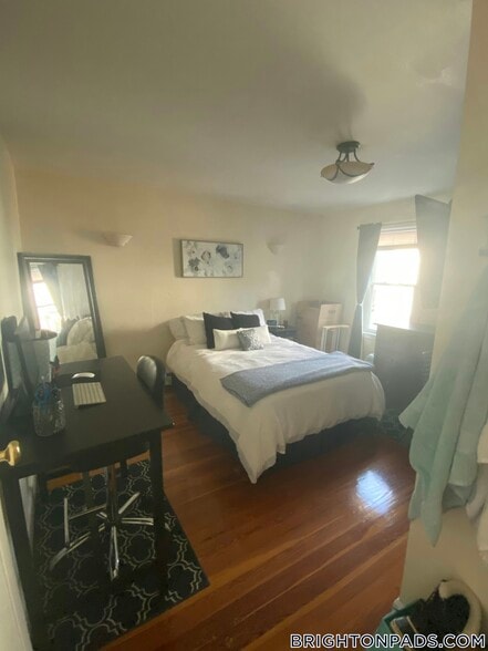 Building Photo - 345 Market St