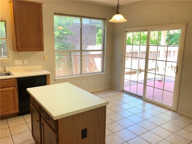 Building Photo - 13456 Athens Trail