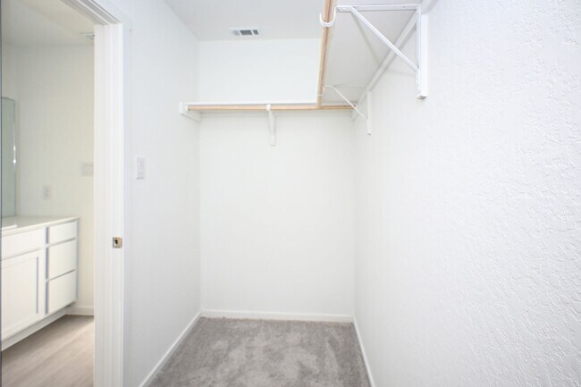 Building Photo - 7603 Adam Star