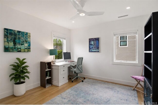Building Photo - 525 3rd St