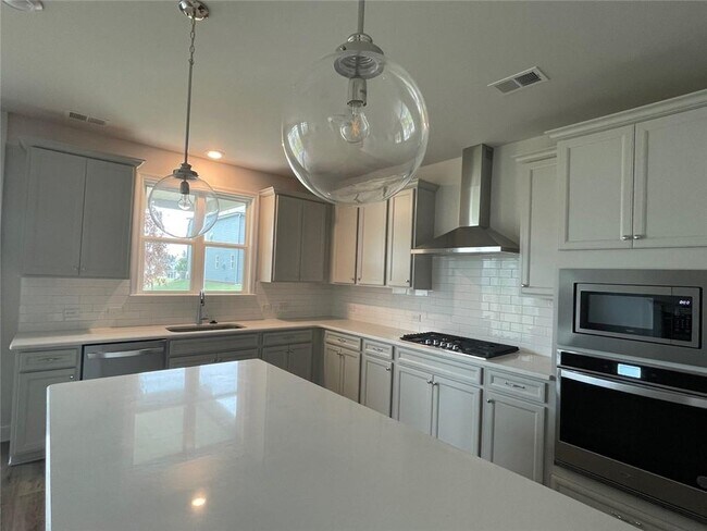Building Photo - 4179 Wood Fern Ln