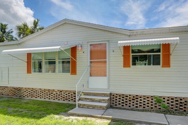 Building Photo - 274 Riverwood Rd