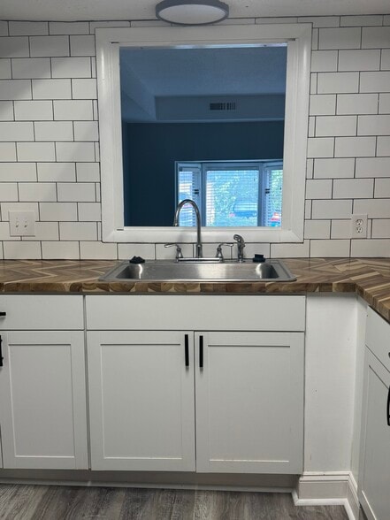 Building Photo - 193 Sierra Pl